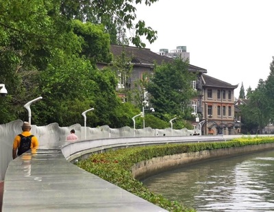 家門口的美景回來了!長(zhǎng)寧蘇河步道華政段恢復(fù)通行